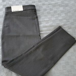 BNWT Ann Taylor grey women thigh,,size6